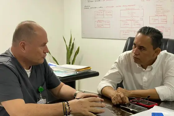 Reunión de seguimiento con directivas del Hospital San Vicente